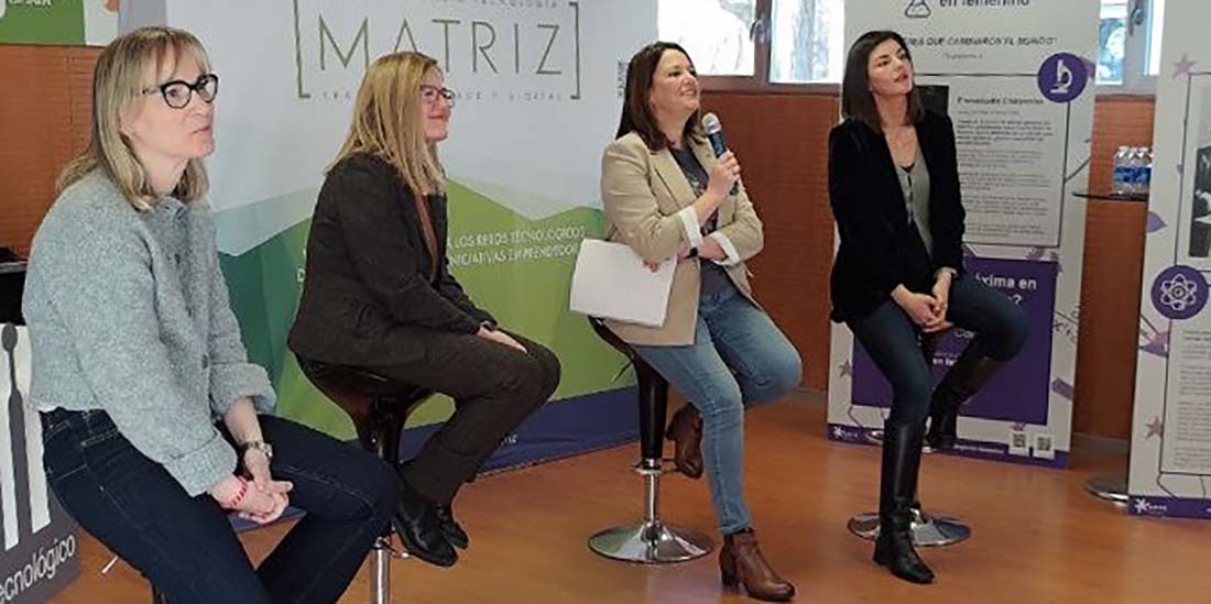 Mujeres que inspiran: expertas comparten su experiencia en Geolit con estudiantes de Linares